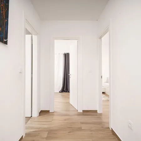 Mango Tourist Διαμέρισμα